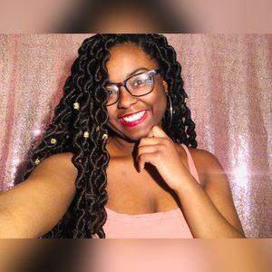 Meet your Posher, Destiny